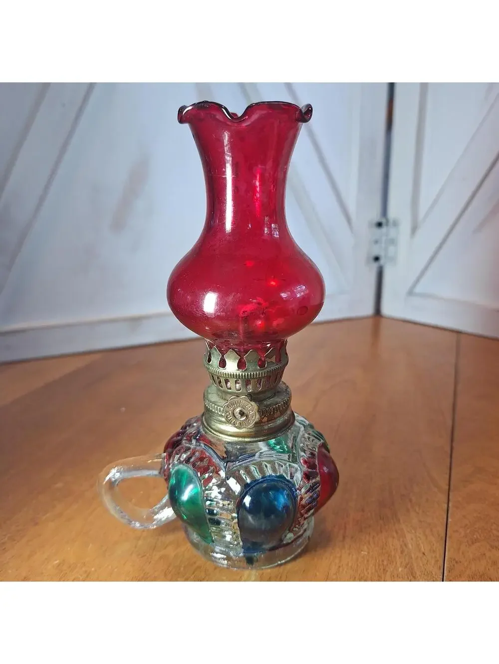 VTG Miniature Kerosene Oil Lamp Red & Green Stained Glass Red Glass Chimney 7